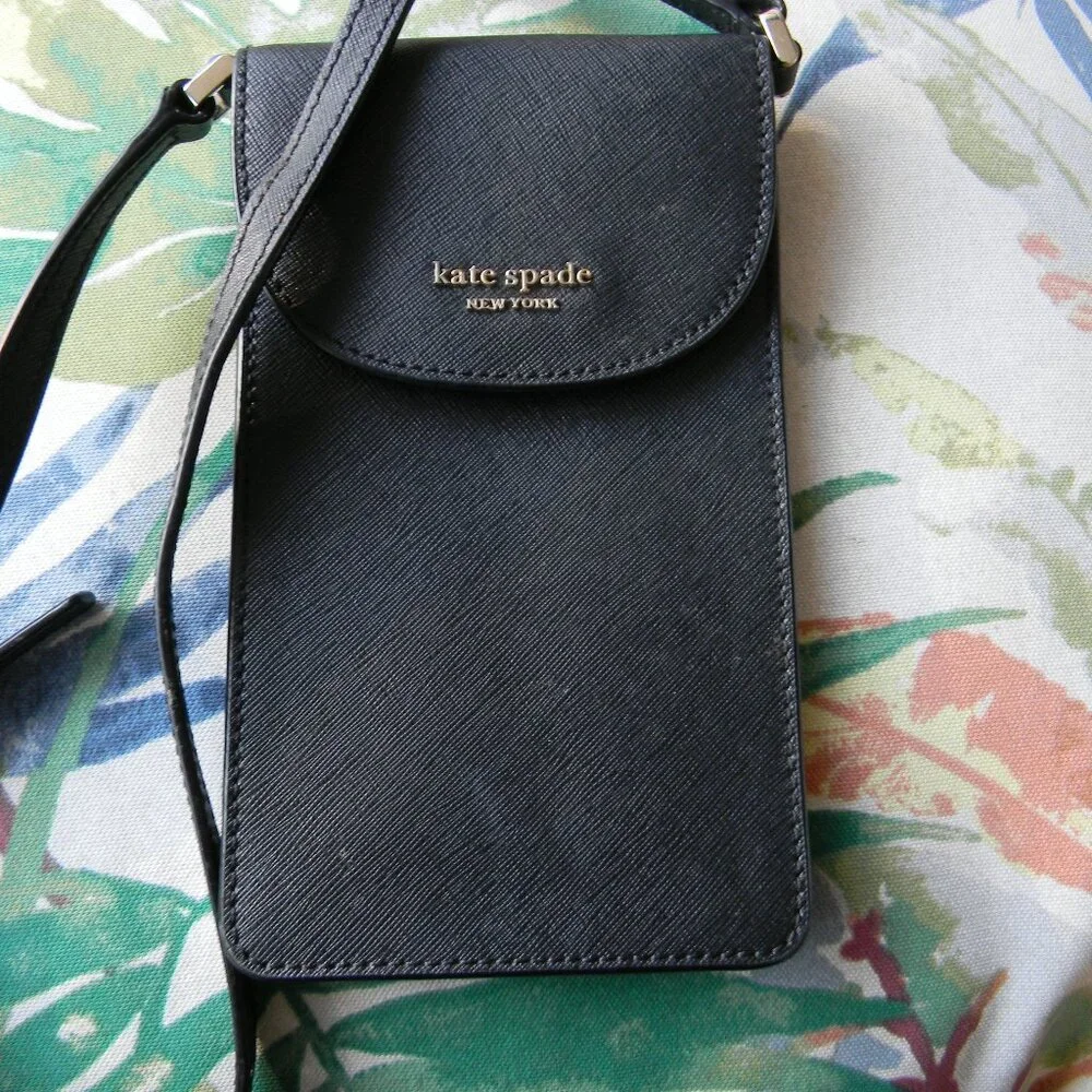 Kate Spade Cameron North South BLACK SAFFIANO LEATHER Phone Crossbody Bag - Picture 1 of 8